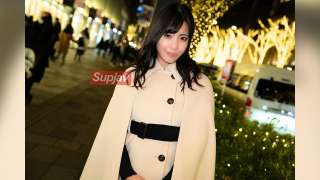FC2PPV 4564870 Wanita Cantik yang Membuat Pria Tergila